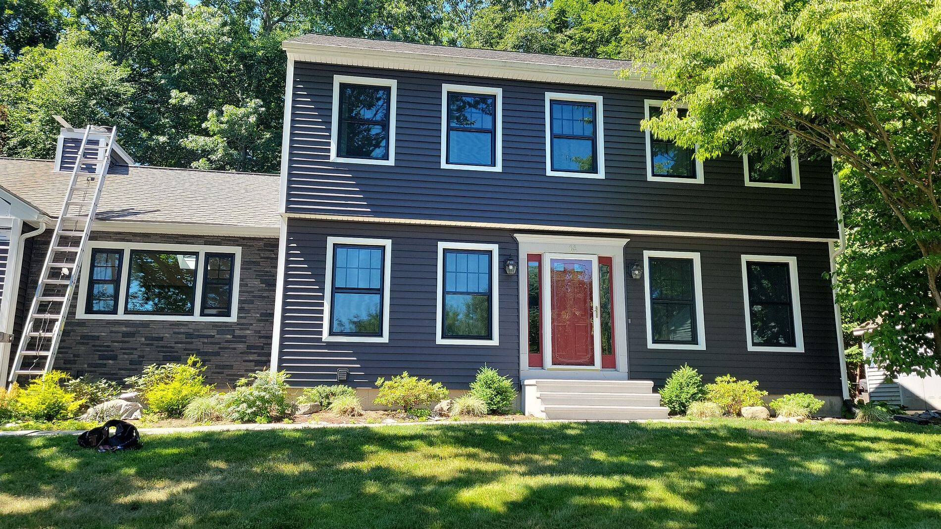 Selling Your Home? Here’s the Truth About Replacing Siding & Windows First